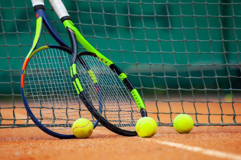 Tennis : finales nationales de l'AFTS
                    